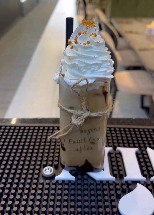 ئایس لاتێ (ئایس لاتێ کرامێل)